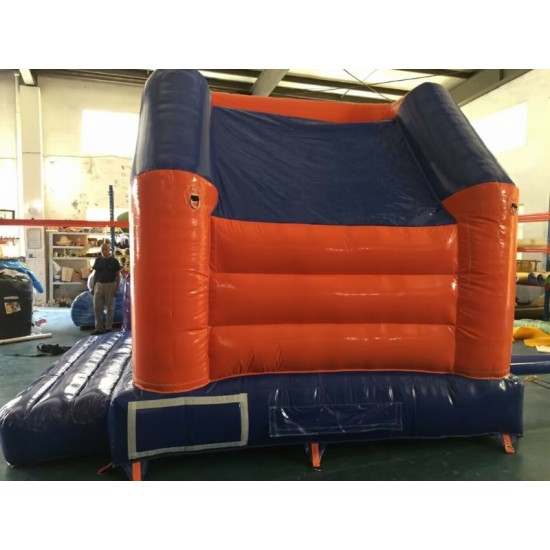 Un Cadre Euro Bouncy Castle